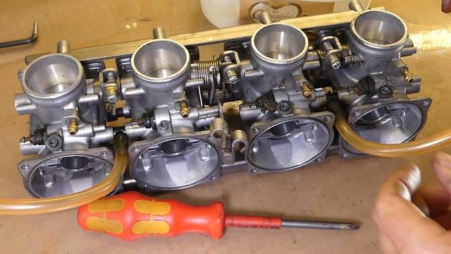 Kawasaki GPZ1100 -- Teil 05 -- Vergaser Zerlegen