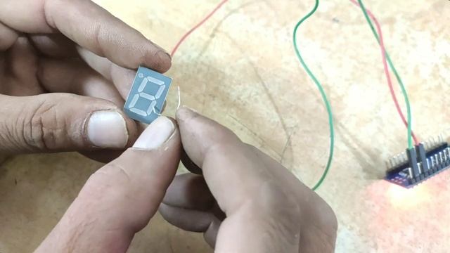 seven segment display arduino in hindi смотреть онлайн