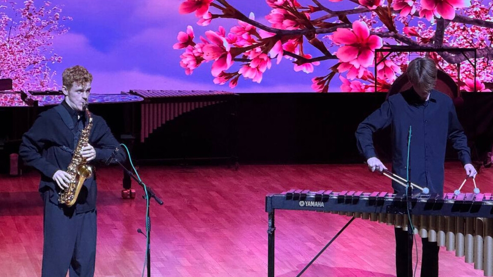 Akira Yuyama - Divertimento for Marimba and Alto Saxophone (1968) смотреть онлайн