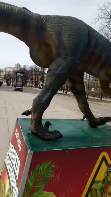 мир юрского периода смотреть онлайн