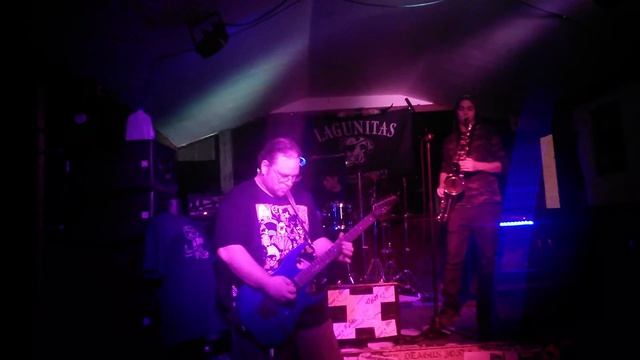 Alcohol is Rehab performs with The Kessel run on 11-19-15 смотреть онлайн