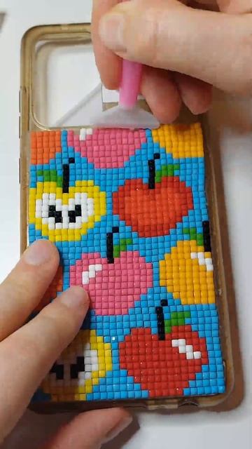 Diy чехол из остатков страз алмазной мозаики 2 #handmade #creative #gift #craft #diamondpainting смотреть онлайн