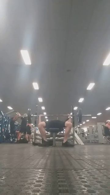 220 lb bench press 8 reps at 150lbs 5,11 смотреть онлайн