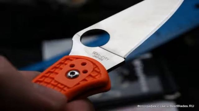 Нож Spyderco Delica 4 Flat Ground Orange FRN 11FPOR