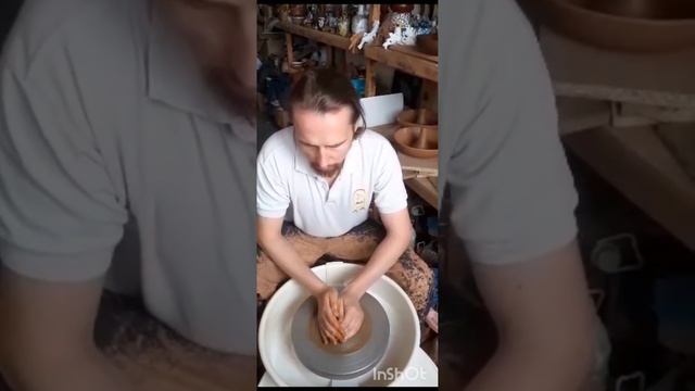 полезные советы для тех кто учится центровать глину, на гончарном круге. смотреть онлайн