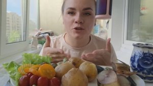 Мукбанг Скумбрия, картошечка, соленья и как будем дальше идти #мукбанг #асмр #едим