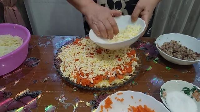 Всеми любимая селёдка под шубой смотреть онлайн