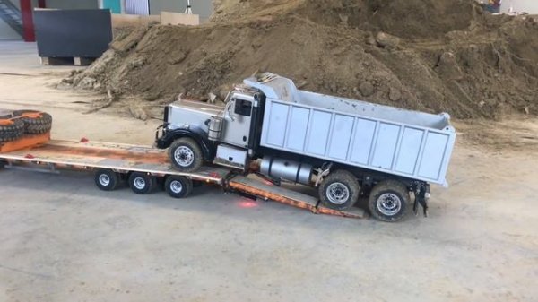 RC TRUCK&CM 2018 TAMÁSI EXCAVATOR & KIPPER BY HUNGARIAN RC TRUCKS @ RC TRUCK&CM