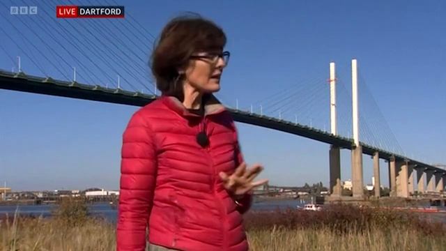 BBC News South-East | 18 October 2022 | Just Stop Oil смотреть онлайн