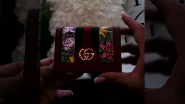 GUCCI Unboxing - Ophidia GG Flora Card Case Wallet смотреть онлайн