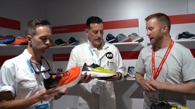Altra Vanish Carbon & Vanish Tempo | FIRST LOOK w/ Altra Co-founder Brian Beckstead смотреть онлайн
