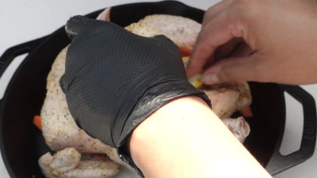 Whole Chicken on Weber Smokey Mountain | How to use less fuel on 22" WSM | SJ COOKS смотреть онлайн