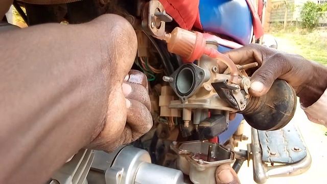 How to tighten motorbike carburetor to reduce petrol fuel consumption and overflow..... save more смотреть онлайн