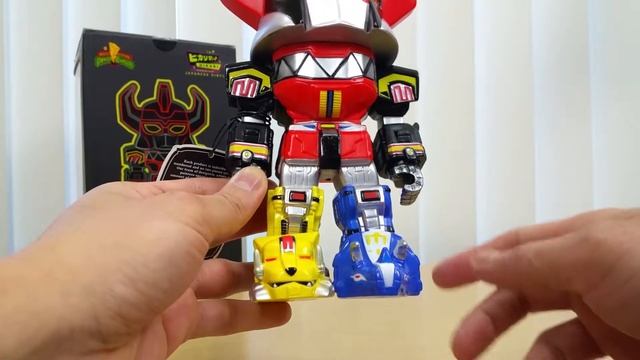 unboxing & review - FUNKO HIKARI Mighty Morphin Power Rangers Megazord смотреть онлайн