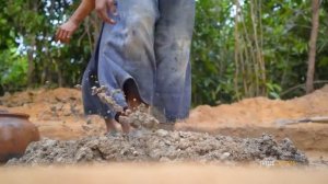Два Индуса построили водную горку для бассейна в подземном туннеле (документальный сериал)