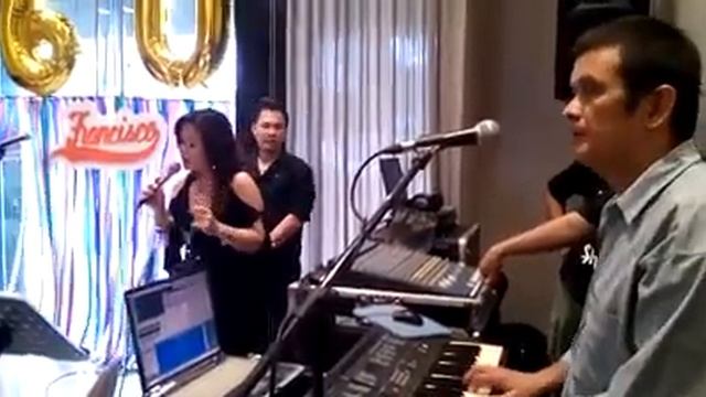 Yue Liang Tai Cover by Gina Ricaplaza смотреть онлайн