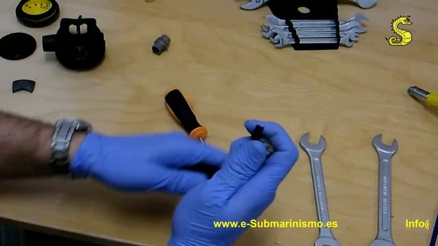 Mantenimiento Desmontar Cressi XS Compact смотреть онлайн