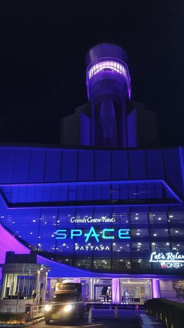 Grande Centre Point Space Pattaya смотреть онлайн