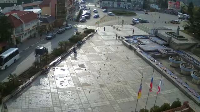 Вебкамера "Площадь Советская". Запись 19.11.2017 11:00:04 смотреть онлайн