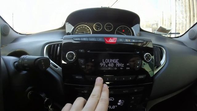 Lancia Ypsilon смотреть онлайн