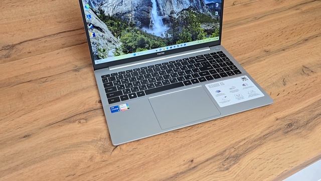 НА ЧТО СПОСОБЕН МОЩНЫЙ Tecno Megabook K16? 🔥 БОЛЬШОЙ ОБЗОР И ТЕСТЫ В ИГРАХ 🔥 СТОИТ ЛИ ПОКУПАТЬ? смотреть онлайн
