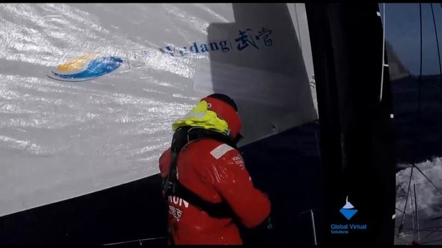 Dongfeng tiene problemas con la mayor en 56 º Sur, Volvo Ocen Race смотреть онлайн
