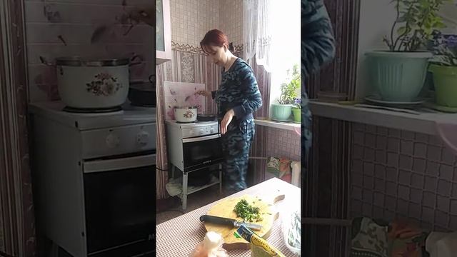 Варю гороховый суп из пачки 2 часть смотреть онлайн
