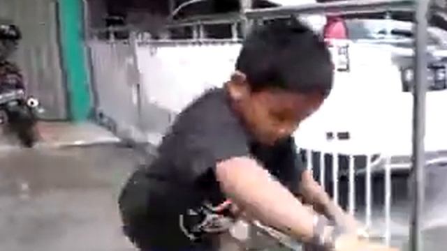 Bmx rengat (ORY ATALA) смотреть онлайн