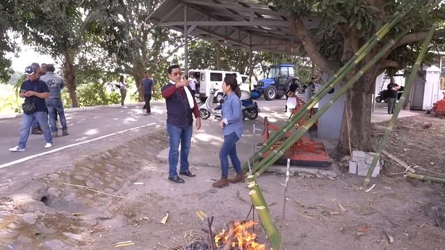 EXCLUSIVE: FARM TOUR WITH SENATOR LITO LAPID AKA LEON GUERRERO! | Bernadette Sembrano смотреть онлайн