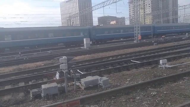 ЧС7 099 прибывает с поездом Брест-Москва на Белорусский вокзал