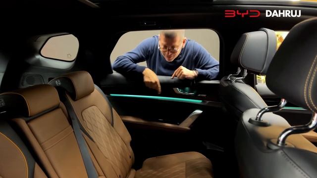 Você encontra o BYD Tan EV na BYD Dahruj, o SUV com uma segurança de alto padrão. смотреть онлайн
