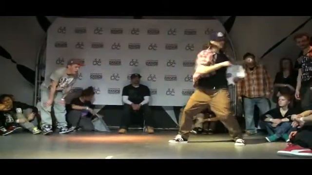 UDC Четвертьфинал 2012 весна. Mickey us Margo us Kristy. Winner - Kristy. смотреть онлайн