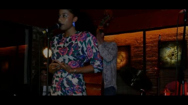 Aja Monet: 1 Night in London смотреть онлайн