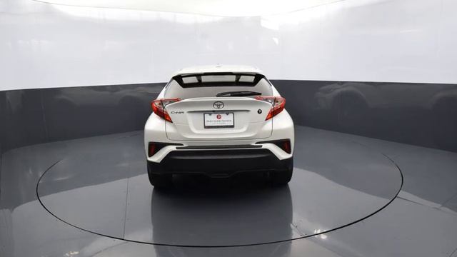 2020 Blizzard Pearl Toyota C-HR 4D Sport Utility #L01457 смотреть онлайн