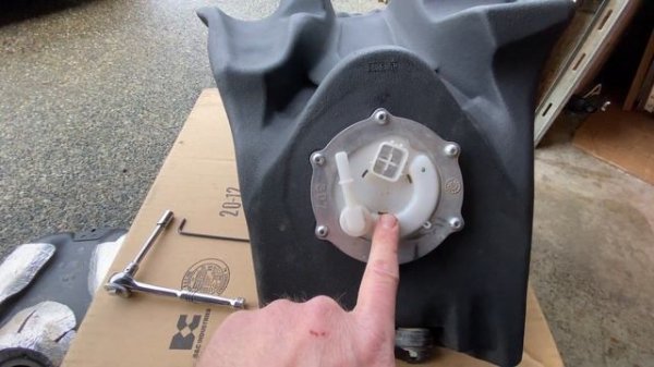 IMS 3 Gallon Fuel Tank Install WR250R MOD