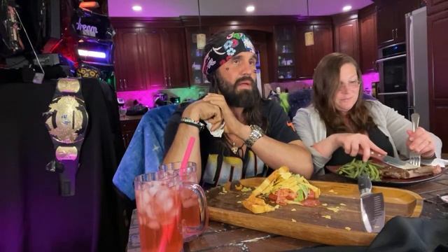 Spicy Pepperoni Sandwiches / Teriyaki Steak смотреть онлайн