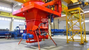 Мостовой бетоноукладчик для ЖБИ