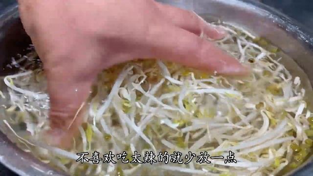 5塊錢的成本教你做道農家小炒，做法簡單又詳細，好吃下飯【留意美食】 #農家小炒 смотреть онлайн