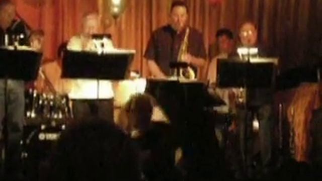 Hip Kitty Jazz and Swing смотреть онлайн