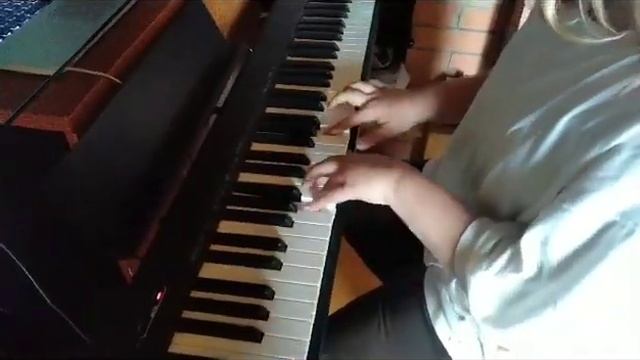 Milana. Длинные арпеджио в Фа мажоре в 2 октавы смотреть онлайн