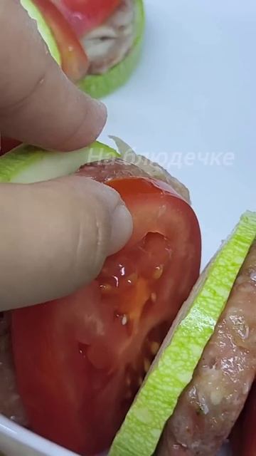 ПРОСТО ВАУ РЕЦЕПТ😱 Ужин из Кабачков и Фарша #ужин #кабачки #рецепт #запеканка #shorts смотреть онлайн