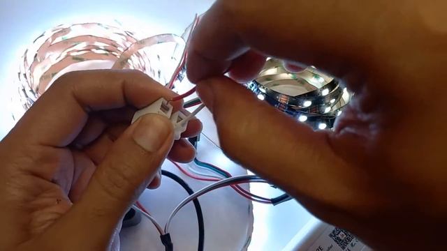 WS2812B Cara Supply Power ke LED Strip (How to) смотреть онлайн