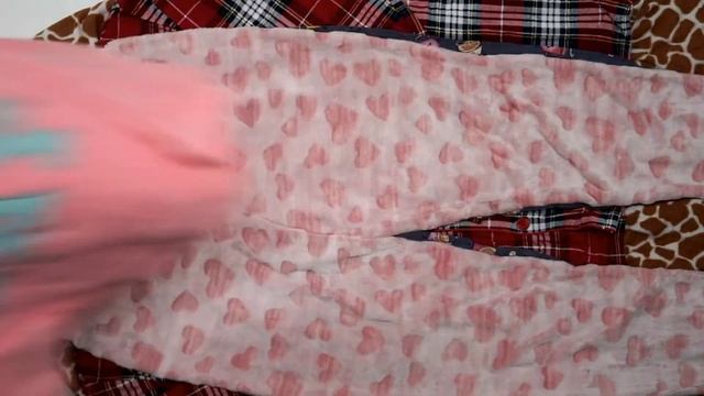 Мешок № 5765. Одежда для дома и сна. Австрия. Арт 3082. Вес 29,5 кг. Кол-во 153 шт. смотреть онлайн