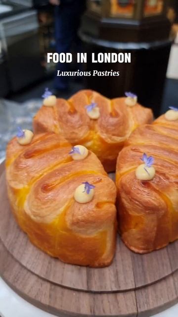 HIDDEN Treats in London - The Landmark Hotel #shorts #shortsvideo смотреть онлайн