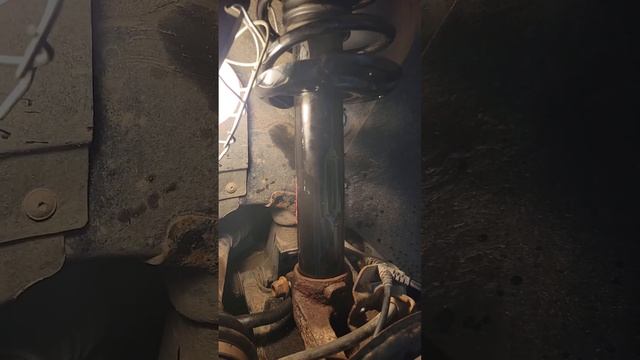 2010 volkswagen Jetta tdi front suspension work. quick struts and swaybar link replacement. смотреть онлайн