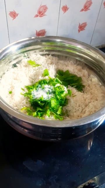 Jeera rice recipe #viralvideo #youtubeshorts @daisymummakitchen1749 смотреть онлайн