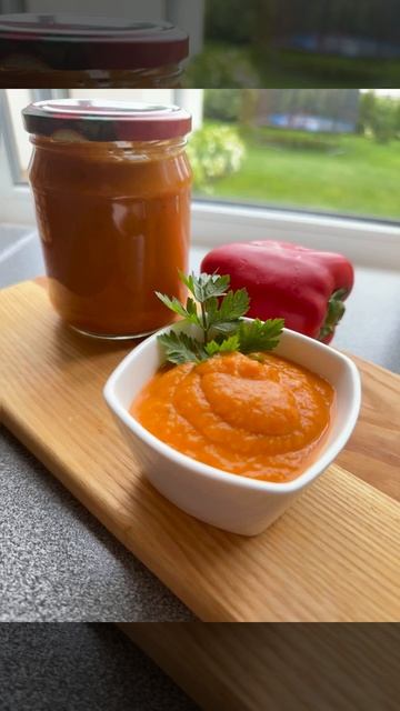 👩🏻🍳Очень полезная и нереально вкусная .Домашняя кабачковая икра💥Сделала очень много банок🙈❤️ смотреть онлайн