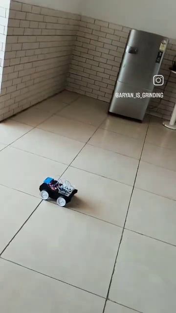 Arduino Uno Bluetooth Car смотреть онлайн