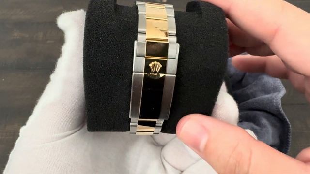 A Quick Look at the Rolex Two Tone Daytona (126503). Is it Worth Waiting for a Stainless Model? смотреть онлайн