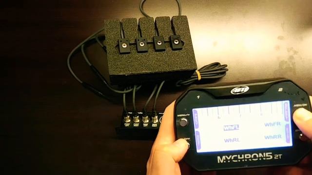 AiM MyChron 5 2T with IR Tire Temp Controller смотреть онлайн